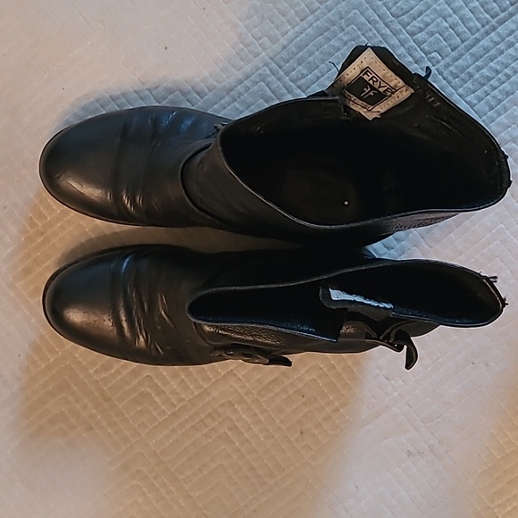 Frye Veronica Short Boots, Black, Women's Size 9 - Picture 3 of 8